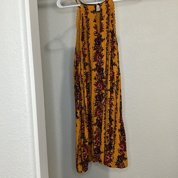 Mid summer dress - Picture 2 of 3